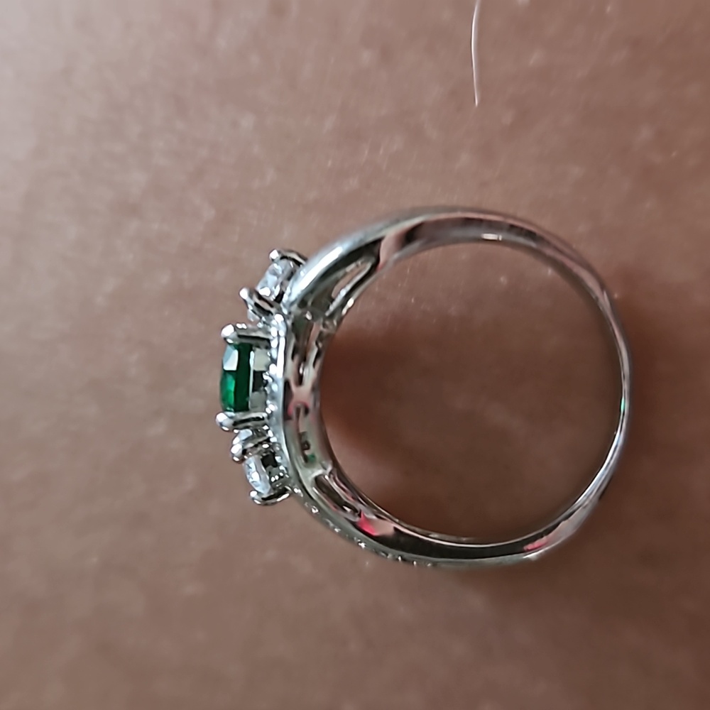 Ring - Picture 2 of 3